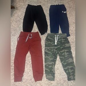 Lots of four pairs boys jogger sweatpants all size 3T